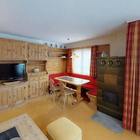 Apartment Chesa Chuna D'en