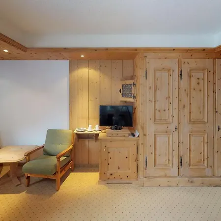 Apartment Chesa Chuna D'en Sils Maria